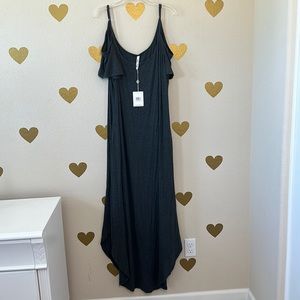 Cold shoulder maxi dress 2x grey